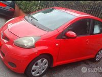 Usata Toyota Aygo Connect Style 68 CV (50 kW) 2011 Rosso Utilitaria