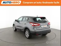 Usata Nissan Qashqai Acenta 110 CV (80 kW) 2016 Grigio SUV