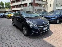Usata Peugeot 208 Active 68 CV (50 kW) 2017 Blu Utilitaria