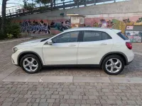 Usata Mercedes GLA200 136 CV (100 kW) 2017 Bianco SUV
