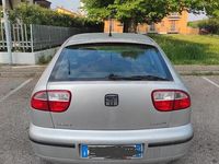 Usata Seat Leon 105 CV (77 kW) 2002 Grigio Utilitaria