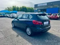 Usata BMW 218 Active Tourer Advantage 136 CV (100 kW) 2017 Blu Monovolume