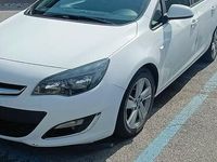 Usata Opel Astra 131 CV (96 kW) 2013 Bianco Berlina