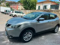 Usata Nissan Qashqai 131 CV (96 kW) 2015 Grigio SUV