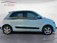 Usata Renault Twingo Dynamique 89 CV (65 kW) 2015 Bluazzurro Utilitaria