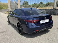 Usata Alfa Romeo Giulia 150 CV (110 kW) 2016 Blu/azzurro Berlina