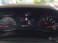 Usata Peugeot 2008 Active 110 CV (80 kW) 2022 Nero SUV