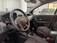 Usata Dacia Duster Journey 101 CV (74 kW) 2023 Verde SUV
