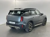 Usata Mini Countryman Favoured 150 CV (110 kW) 2025 Verde SUV