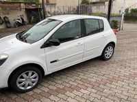 Usata Renault Clio II 65 CV (47 kW) 2010 Bianco Berlina