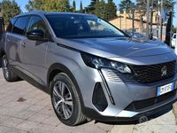 Gebraucht Peugeot 5008 131 PS (96 kW) 2022 Grau SUV