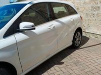 Usata Mercedes B200 Executive 135 CV (99 kW) 2017 Bianco Monovolume