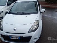 Gebraucht Renault Clio II 58 PS (42 kW) 2010 Weiß Limousine