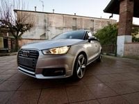 Usata Audi A1 Sportback Ambiente 90 CV (66 kW) 2015 Argento Utilitaria