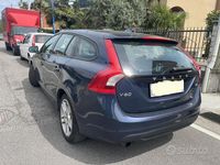 Usata Volvo V60 2012 Blu Station wagon