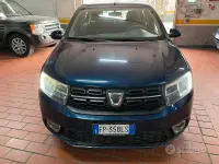 Usata Dacia Sandero Comfort 90 CV (66 kW) 2018 Blu Berlina