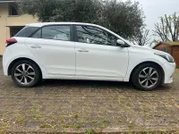 Usata Hyundai i20 84 CV (61 kW) 2017 Bianco Utilitaria