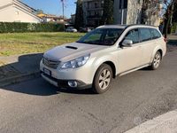 Usata Subaru Outback 150 CV (110 kW) 2012 Bianco Station wagon