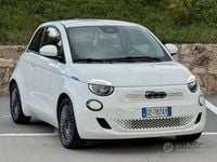 Usata Fiat 500e La Prima 86 kW (118 CV) 2021 Bianco Utilitaria