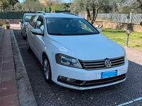 Usata VW Passat 140 CV (102 kW) 2011 Bianco Station wagon