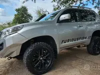 Usata Toyota Land Cruiser 190 CV (139 kW) 2014 Grigio Utilitaria