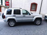Usata Jeep Cherokee 163 CV (119 kW) 2008 Grigio SUV