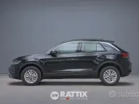Usata VW T-Roc Life 150 CV (110 kW) 2025 Deep black perlato SUV