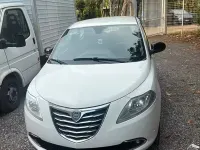 Usata Lancia Ypsilon Silver 69 CV (50 kW) 2012 Bianco Utilitaria