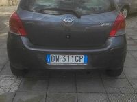 Usata Toyota Yaris 2009 Grigio Berlina