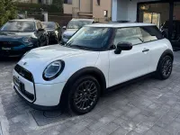Usata Mini Cooper Favoured 114 kW (156 CV) 2025 Bianco Utilitaria