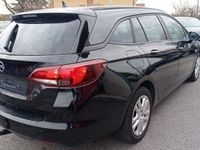 usata Opel Astra 1.6 CDTi Sports Tourer Navi Adata Neo Patentati