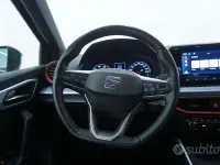 Käytetty Seat Arona FR 110 HP (80 kW) 2023 Harmaa Katumaasturi