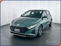 Usata Hyundai i20 84 CV (61 kW) 2023 Verde Utilitaria