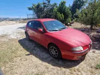 Usata Alfa Romeo 147 105 CV (77 kW) 2002 Rosso Utilitaria