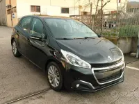 Usata Peugeot 208 82 CV (60 kW) 2018 Nero Utilitaria