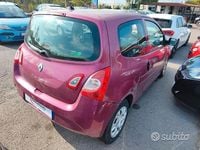 Usata Renault Twingo 75 CV (55 kW) 2012 Viola Utilitaria