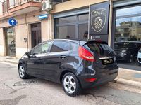 Usata Ford Fiesta Titanium 68 CV (50 kW) 2009 Nero Utilitaria