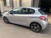 usata Peugeot 208 1.4 benzina/gpl