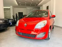 Usata Renault Twingo 75 CV (55 kW) 2012 Rosso Utilitaria