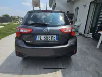 Usata Toyota Yaris Active 69 CV (50 kW) 2017 Berlina