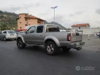 Usata Nissan Navara 174 CV (127 kW) 2005 Pick-up