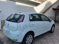 Usata Fiat Punto 77 CV (56 kW) 2012 Bianco Utilitaria