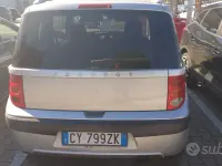 Usata Peugeot 1007 68 CV (50 kW) 2006 Grigio Monovolume