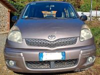 usata Toyota Yaris Verso Verso 1.3i 16V cat Sol