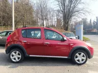 Brugt Dacia Sandero Stepway 85 HK (62 kW) 2011 Rød Sedan