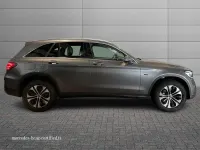 Usata Mercedes GLC300de 194 CV (142 kW) 2022 Grigio selenite SUV