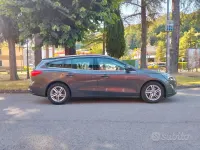 Usata Ford Focus 125 CV (91 kW) 2020 Marrone Station wagon