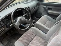 Usado Renault 19 77 CV (56 kW) 1993 Verde Berlina