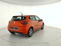 Usata Renault Clio V SE 67 CV (49 kW) 2022 Arancione Berlina