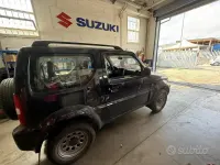 Usata Suzuki Jimny 82 CV (60 kW) 2012 Nero SUV
